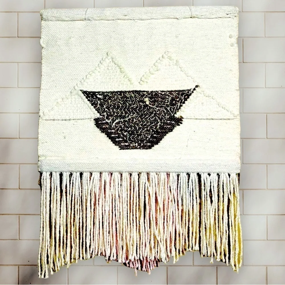 Pier 1 Macrame Woven Tapestry Wall Hanging with Gold Sequin Accents Boho Chunky